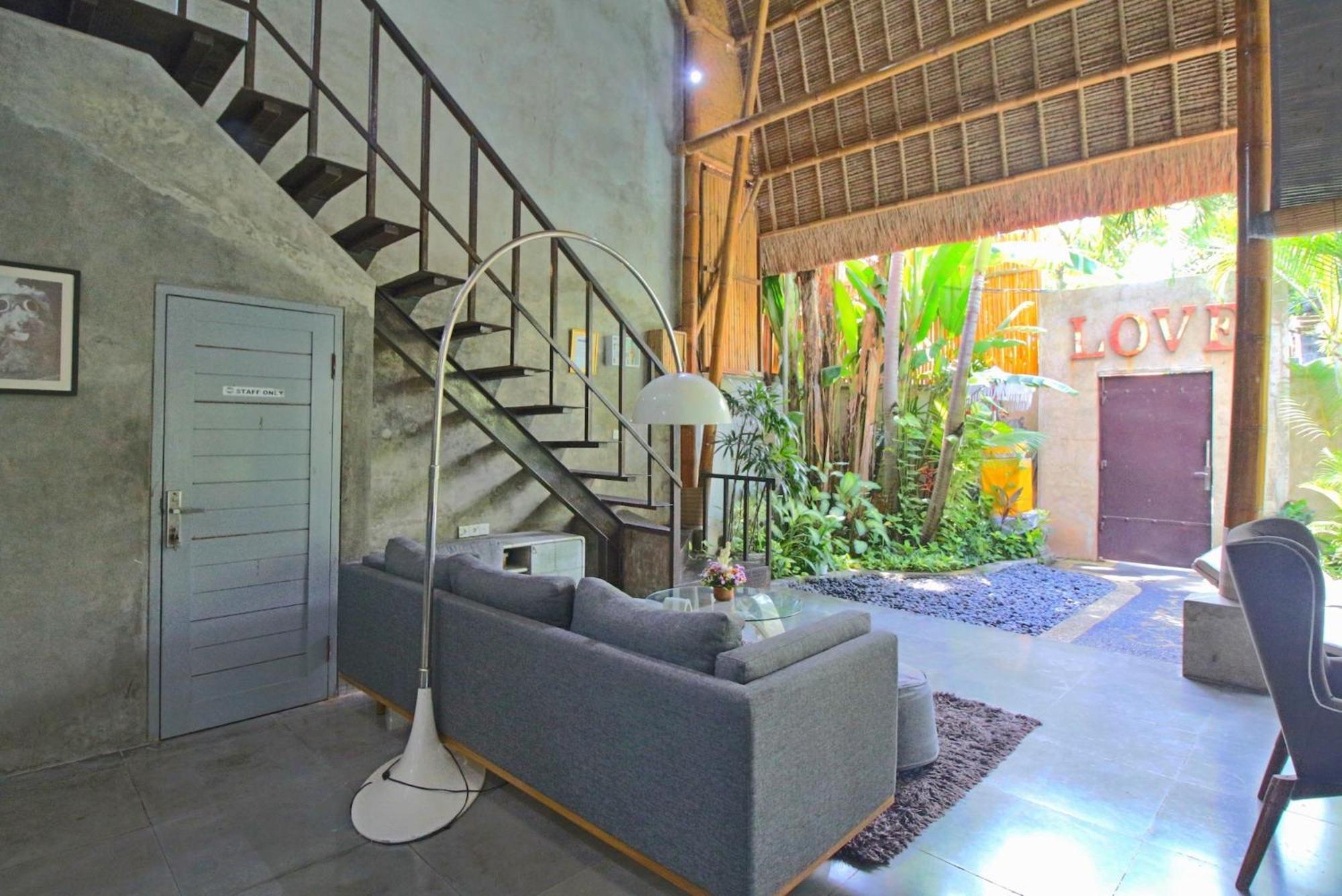 Esa Villa